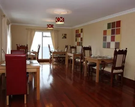 Feriehus Fort Hill House Holiday *